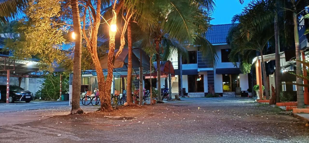 Banyan Resort Bangsaen Εξωτερικό φωτογραφία